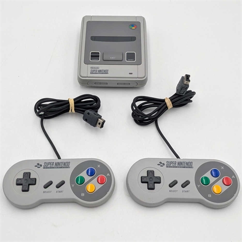 Super Nintendo Classic Mini - Konsol - SNR SEE110274735 (A Grade) (Genbrug)